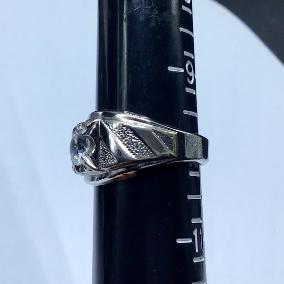 🌺Vintage Lind 14K GE & CZ Ring - Picture 9 of 14